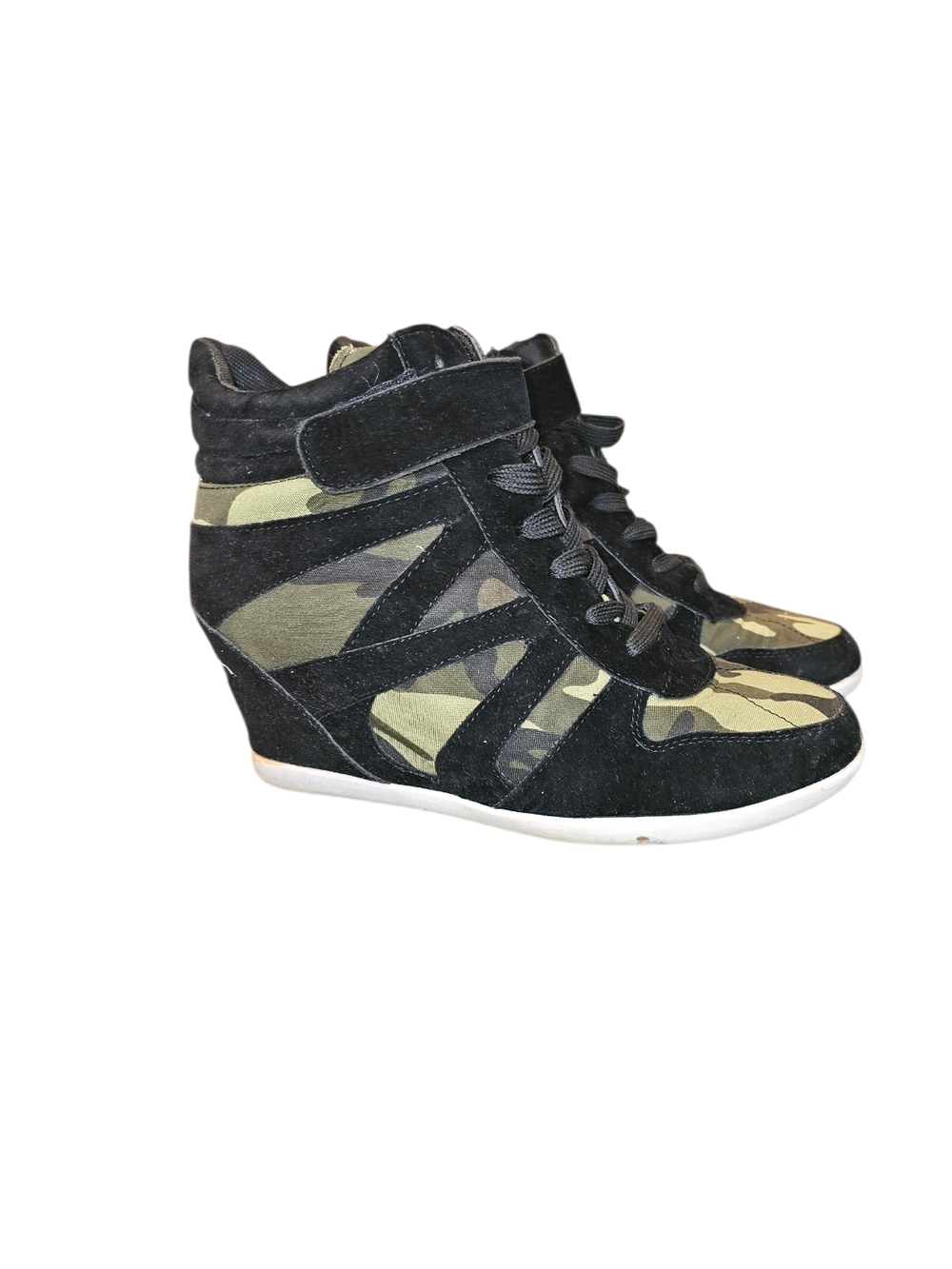Women's Black & Olive Camo Wedge Sneaker By MADELINE SIZE 8